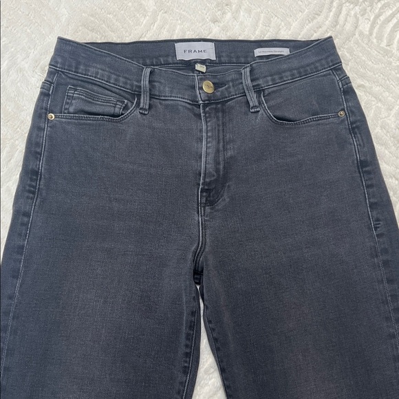 FRAME Le Nouveau Cropped Mid Rise Straight Leg Jeans - Picture 3 of 11